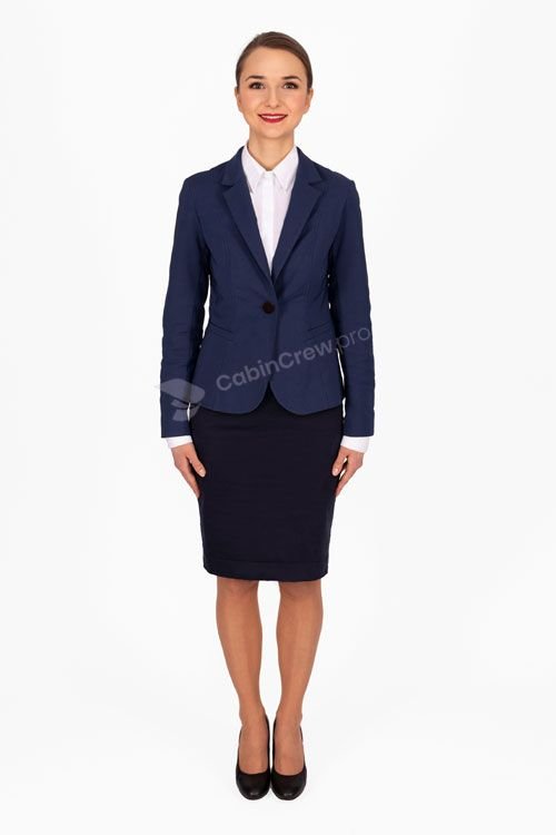 Sessão fotográfica Emirates comissário de voo – plano corpo inteiro formal fundo branco, business, estúdio ComissarioVoo.com São Paulo